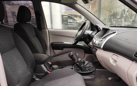 Mitsubishi L200 IV рестайлинг, 2011 год, 1 450 000 рублей, 10 фотография