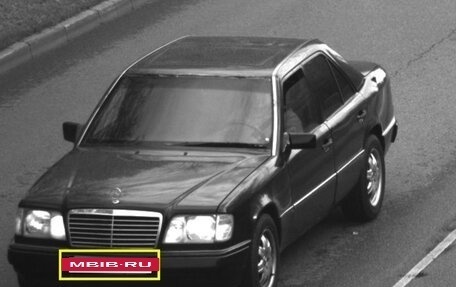 Mercedes-Benz E-Класс, 1994 год, 400 000 рублей, 4 фотография