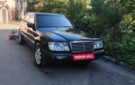 Mercedes-Benz E-Класс, 1994 год, 400 000 рублей, 6 фотография