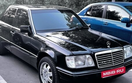 Mercedes-Benz E-Класс, 1994 год, 400 000 рублей, 8 фотография