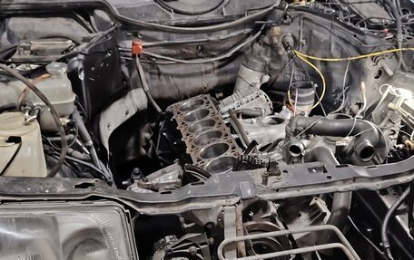 Mercedes-Benz E-Класс, 1994 год, 400 000 рублей, 21 фотография