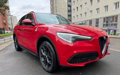 Alfa Romeo Stelvio, 2019 год, 2 850 000 рублей, 5 фотография