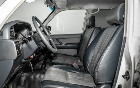 Toyota Land Cruiser 80 рестайлинг, 1997 год, 2 650 000 рублей, 6 фотография