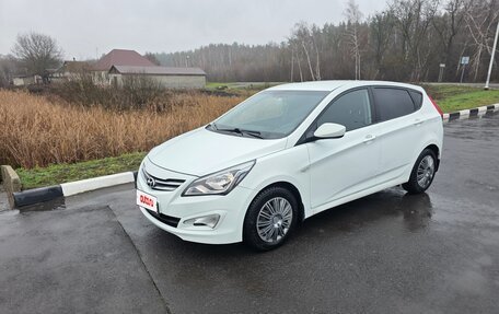 Hyundai Solaris II рестайлинг, 2016 год, 850 000 рублей, 2 фотография