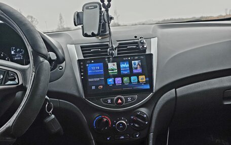 Hyundai Solaris II рестайлинг, 2016 год, 850 000 рублей, 6 фотография