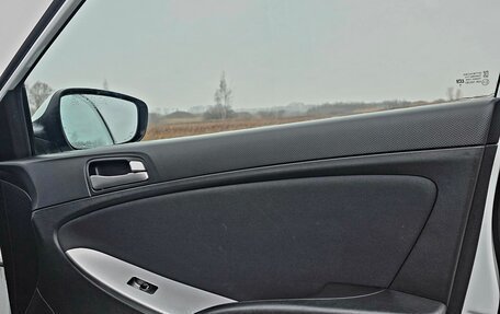 Hyundai Solaris II рестайлинг, 2016 год, 850 000 рублей, 12 фотография