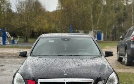 Mercedes-Benz E-Класс, 2012 год, 1 400 000 рублей, 1 фотография