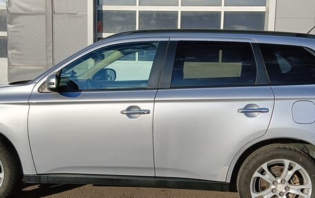 Mitsubishi Outlander III рестайлинг 3, 2012 год, 1 220 000 рублей, 4 фотография