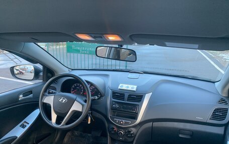 Hyundai Solaris II рестайлинг, 2014 год, 1 350 000 рублей, 10 фотография