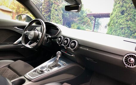 Audi TT, 2015 год, 2 800 000 рублей, 32 фотография