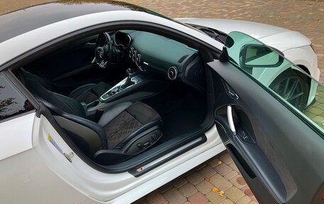 Audi TT, 2015 год, 2 800 000 рублей, 30 фотография