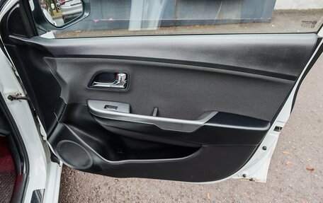 KIA Rio III рестайлинг, 2013 год, 1 150 000 рублей, 26 фотография