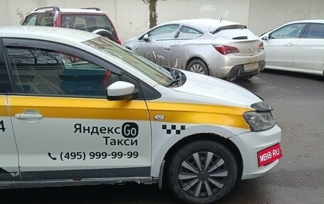 Volkswagen Polo VI (EU Market), 2017 год, 450 000 рублей, 5 фотография