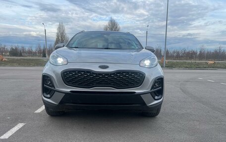 KIA Sportage IV рестайлинг, 2020 год, 1 800 000 рублей, 5 фотография