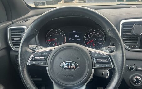 KIA Sportage IV рестайлинг, 2020 год, 1 800 000 рублей, 7 фотография