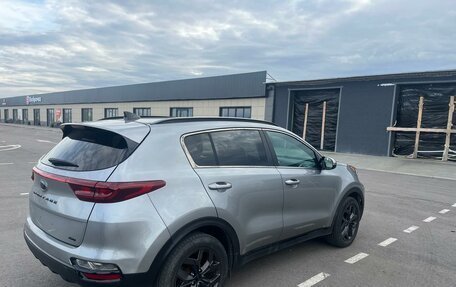 KIA Sportage IV рестайлинг, 2020 год, 1 800 000 рублей, 6 фотография