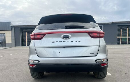 KIA Sportage IV рестайлинг, 2020 год, 1 800 000 рублей, 3 фотография