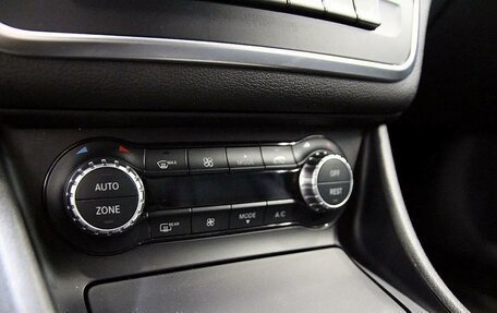 Mercedes-Benz GLA, 2014 год, 1 500 000 рублей, 11 фотография