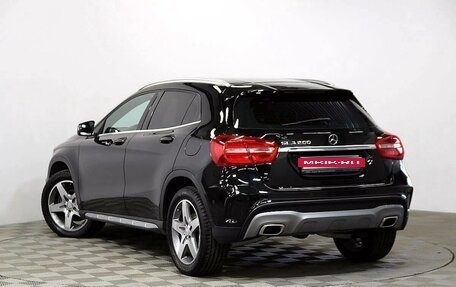 Mercedes-Benz GLA, 2014 год, 1 500 000 рублей, 12 фотография