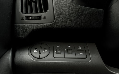 Hyundai H-1 II рестайлинг, 2018 год, 3 100 000 рублей, 31 фотография