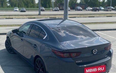 Mazda 3, 2022 год, 2 800 000 рублей, 19 фотография