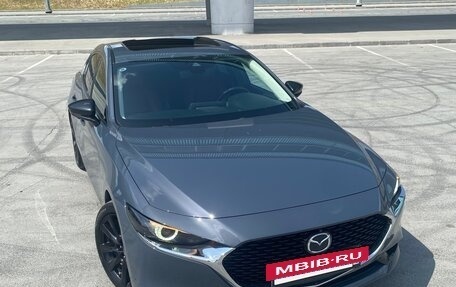 Mazda 3, 2022 год, 2 800 000 рублей, 18 фотография