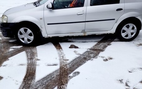 Renault Logan I, 2013 год, 280 000 рублей, 1 фотография