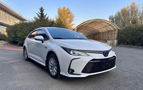 Toyota Corolla, 2021 год, 1 750 000 рублей, 2 фотография