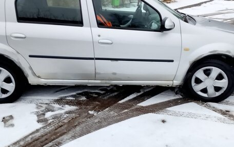 Renault Logan I, 2013 год, 280 000 рублей, 3 фотография