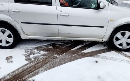 Renault Logan I, 2013 год, 280 000 рублей, 4 фотография