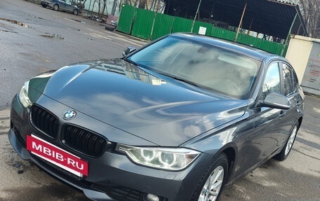 BMW 3 серия, 2015 год, 1 480 000 рублей, 11 фотография