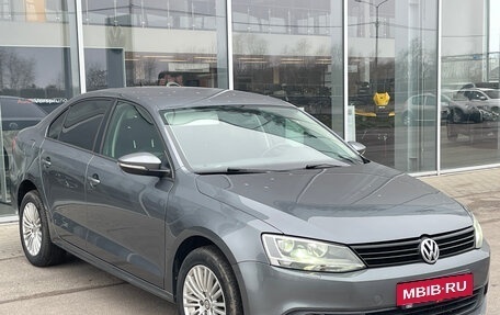 Volkswagen Jetta VI, 2011 год, 1 200 000 рублей, 3 фотография