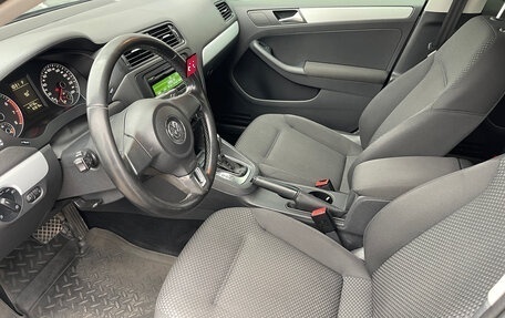 Volkswagen Jetta VI, 2011 год, 1 200 000 рублей, 17 фотография