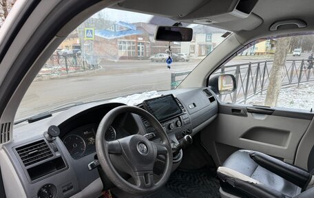 Volkswagen Transporter T5 рестайлинг, 2012 год, 1 850 000 рублей, 5 фотография