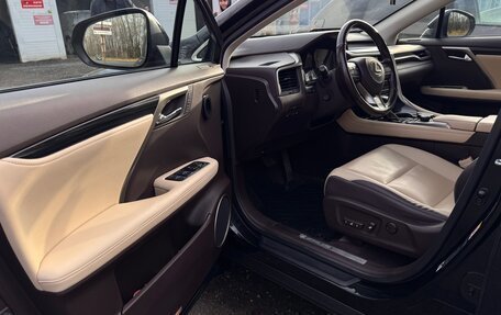 Lexus RX IV рестайлинг, 2017 год, 4 170 000 рублей, 8 фотография