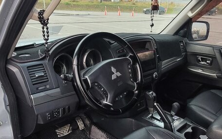 Mitsubishi Pajero IV, 2011 год, 2 250 000 рублей, 8 фотография