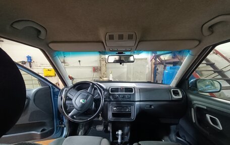 Skoda Fabia II, 2010 год, 670 000 рублей, 8 фотография