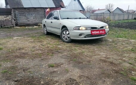 Mitsubishi Galant VIII, 1995 год, 120 000 рублей, 2 фотография