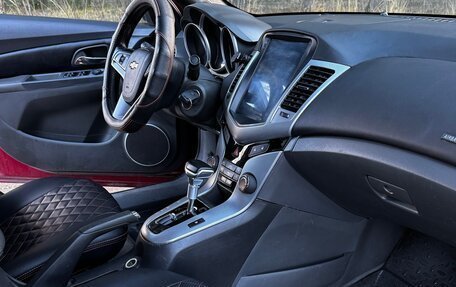 Chevrolet Cruze II, 2010 год, 485 000 рублей, 8 фотография