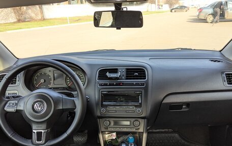 Volkswagen Polo VI (EU Market), 2012 год, 700 000 рублей, 10 фотография