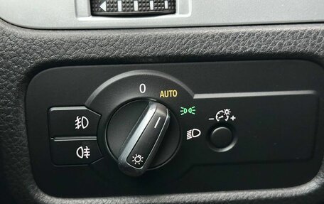 Volkswagen Touareg III, 2016 год, 2 400 000 рублей, 17 фотография