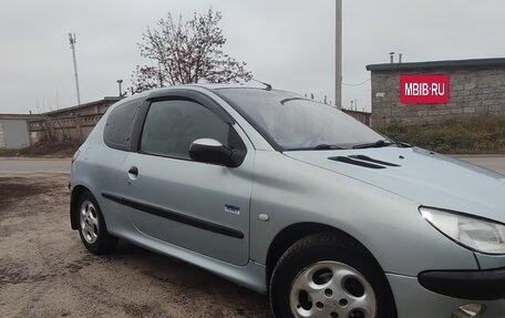 Peugeot 206, 2002 год, 155 555 рублей, 2 фотография