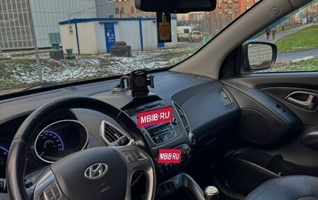 Hyundai ix35 I рестайлинг, 2010 год, 970 000 рублей, 10 фотография