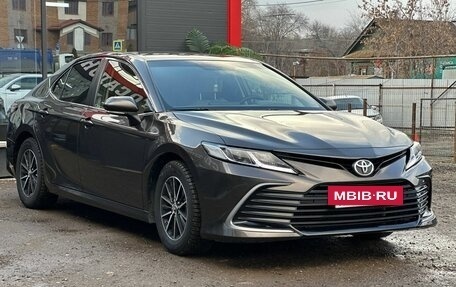 Toyota Camry, 2022 год, 2 890 000 рублей, 2 фотография