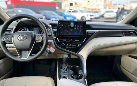 Toyota Camry, 2022 год, 2 890 000 рублей, 15 фотография