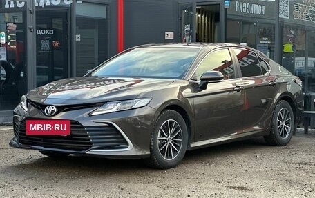 Toyota Camry, 2022 год, 2 890 000 рублей, 5 фотография