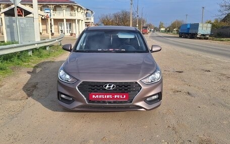 Hyundai Solaris II рестайлинг, 2019 год, 1 450 000 рублей, 1 фотография