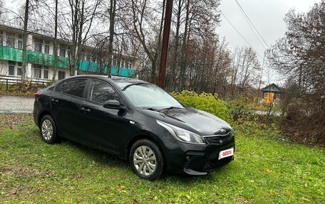KIA Rio IV, 2018 год, 1 220 000 рублей, 4 фотография