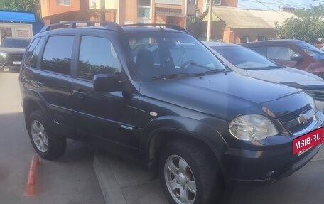 Chevrolet Niva I рестайлинг, 2011 год, 450 000 рублей, 4 фотография