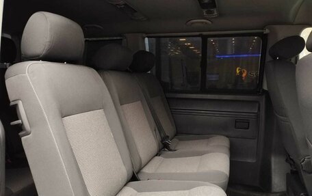 Volkswagen Caravelle T5, 2011 год, 2 110 000 рублей, 11 фотография